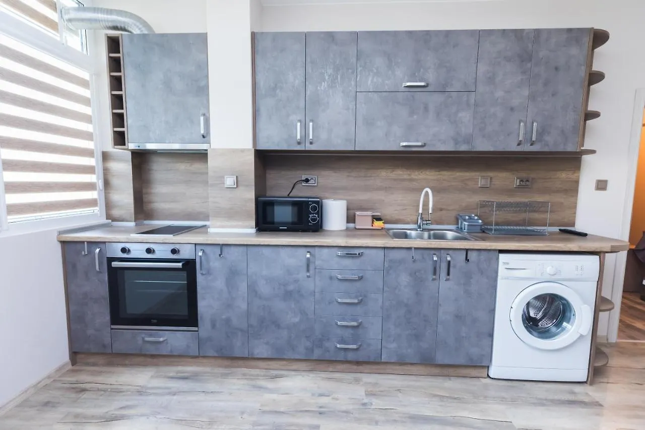 Apartment Апартамент За Гости Боряна Burgas
